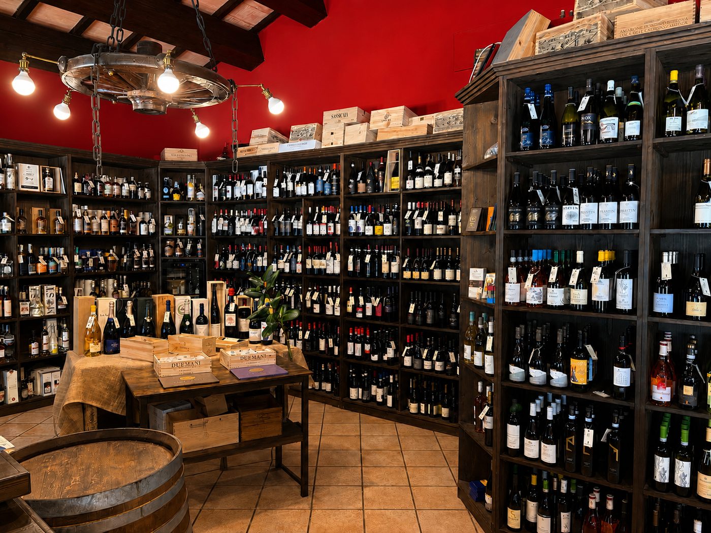Interno dell'enoteca UvaShop